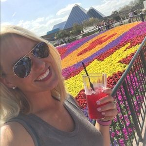 Meet your Posher, Alyssa